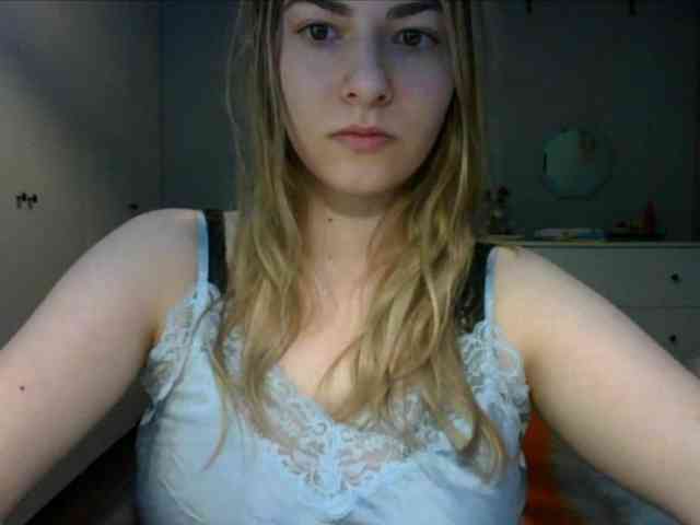 RosieJune webcam