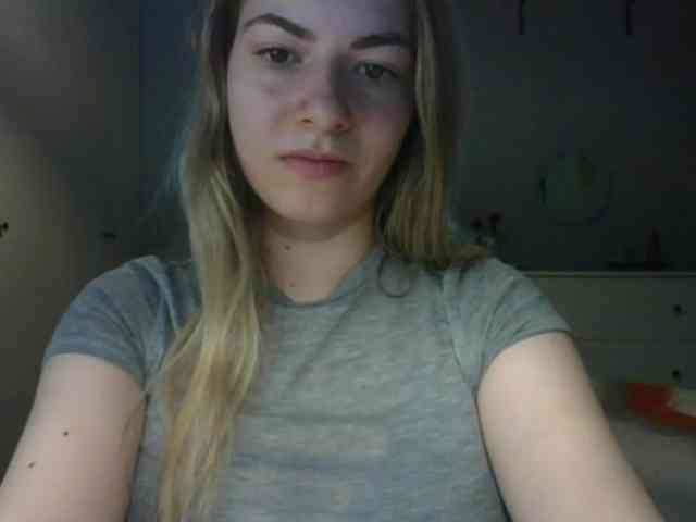 RosieJune webcam