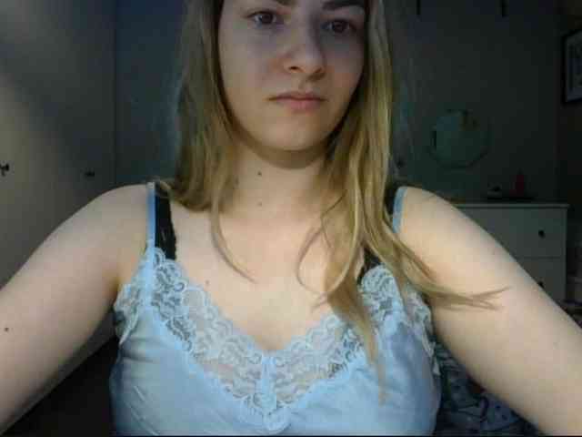 RosieJune webcam