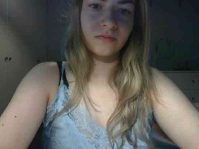 RosieJune webcam