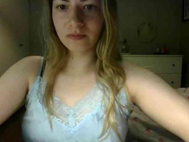 RosieJune webcam