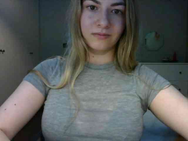 RosieJune webcam