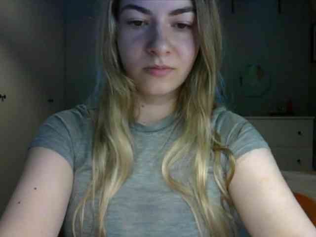 RosieJune webcam