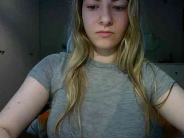 RosieJune webcam