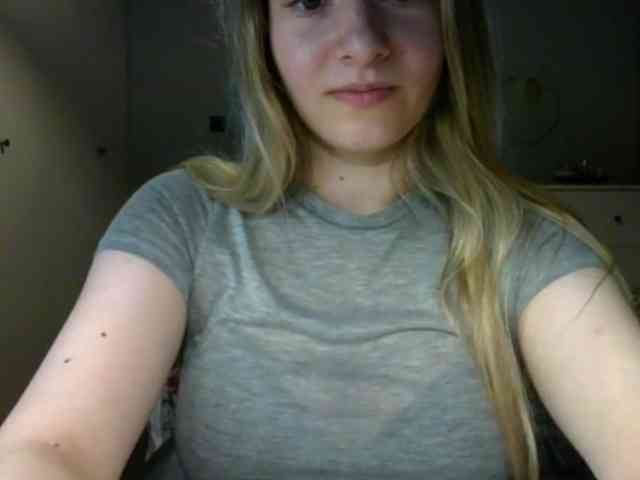 RosieJune webcam