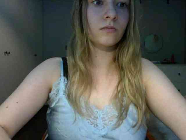 RosieJune webcam