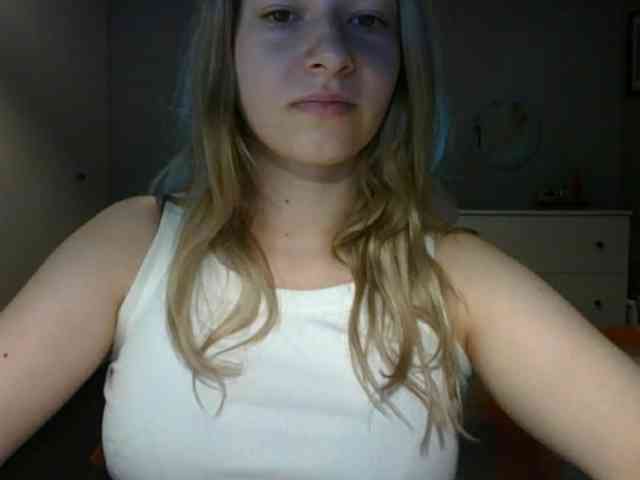 RosieJune webcam