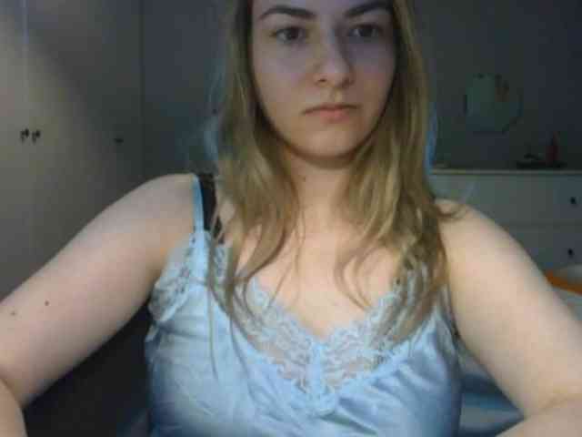 RosieJune webcam