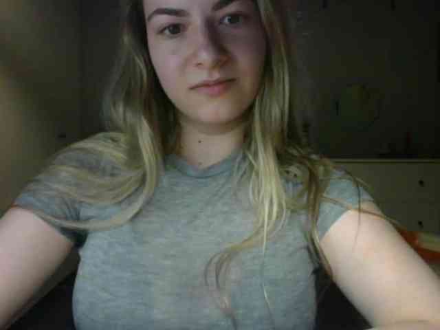 RosieJune webcam