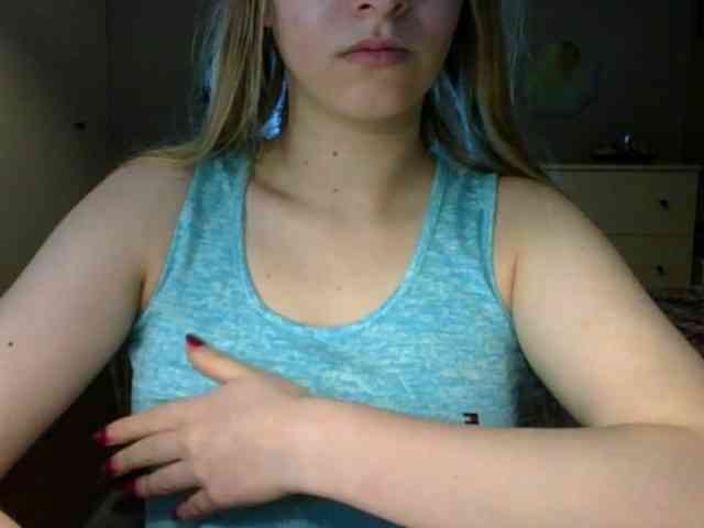RosieJune webcam