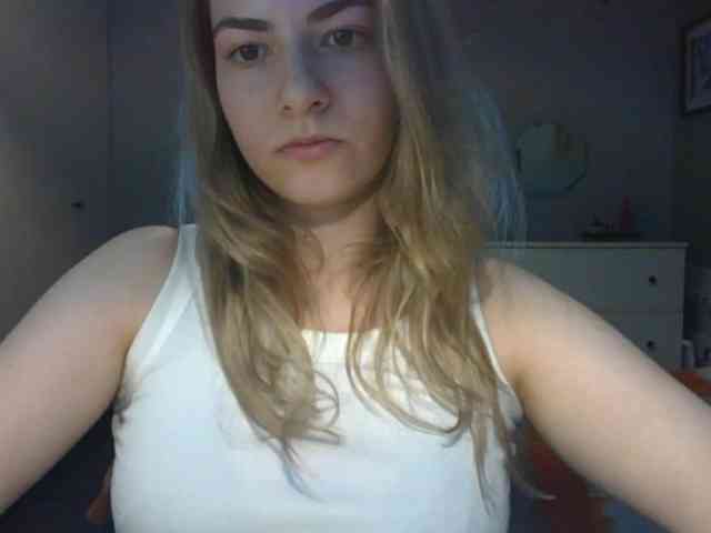 RosieJune webcam