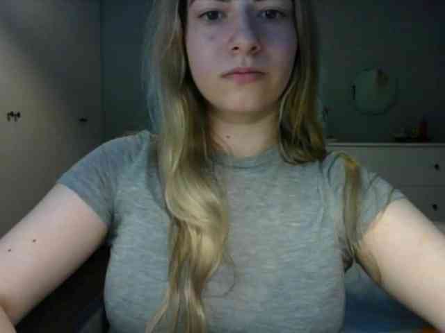 RosieJune webcam