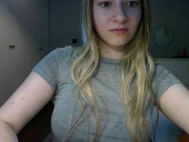 RosieJune webcam