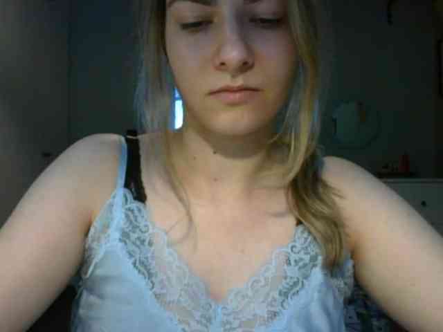 RosieJune webcam