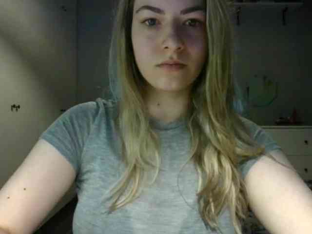 RosieJune webcam