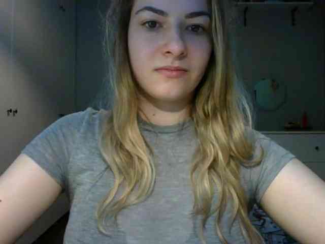 RosieJune webcam