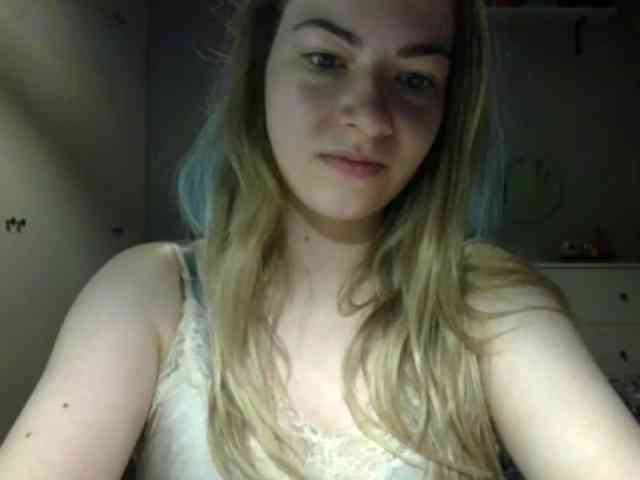 RosieJune webcam