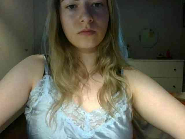 RosieJune webcam