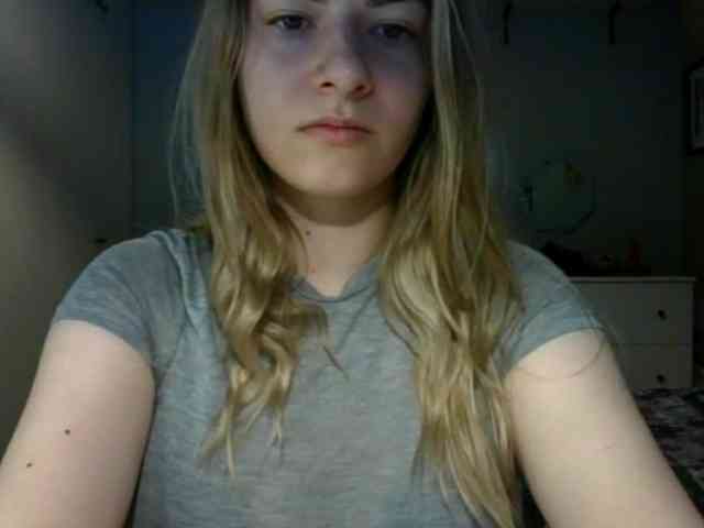 RosieJune webcam