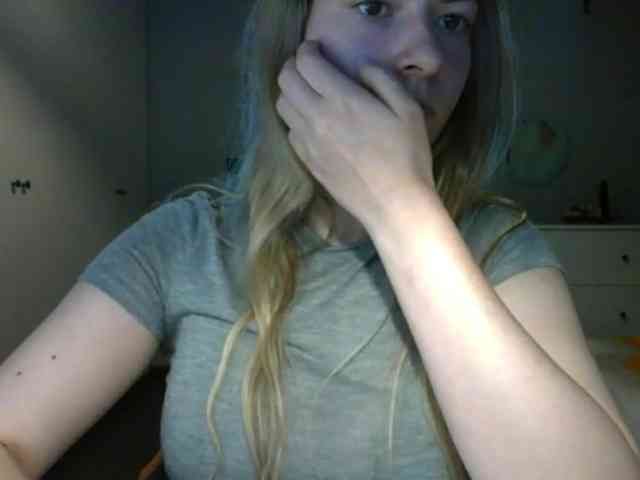 RosieJune webcam