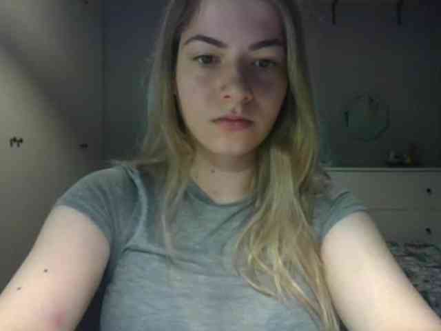 RosieJune webcam