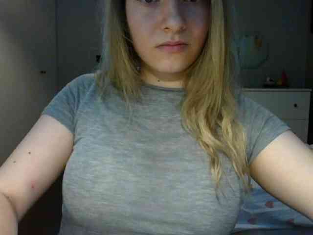 RosieJune webcam