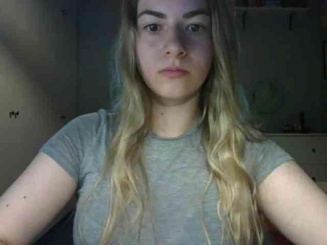 RosieJune webcam
