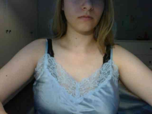 RosieJune webcam