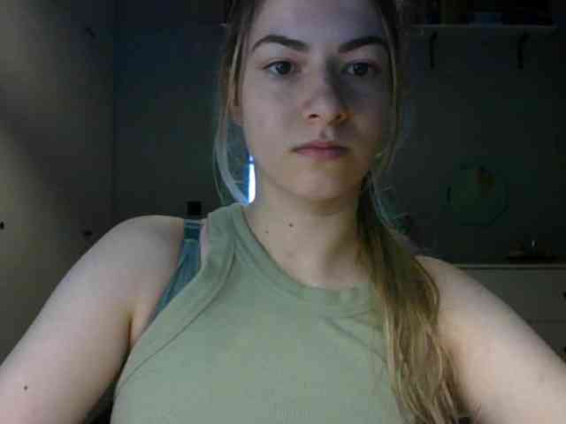 RosieJune webcam