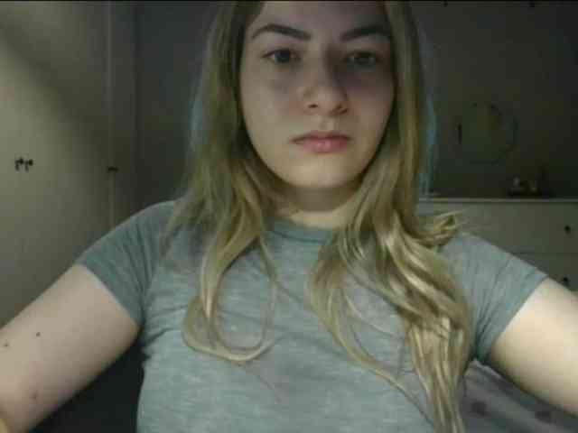 RosieJune webcam