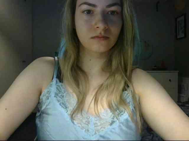 RosieJune webcam