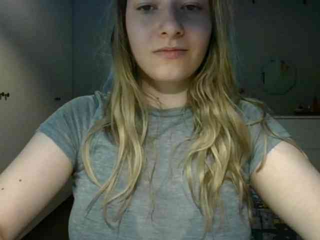 RosieJune webcam
