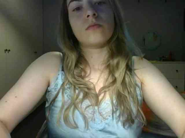 RosieJune webcam