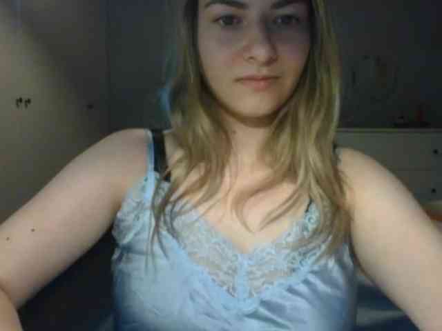 RosieJune webcam
