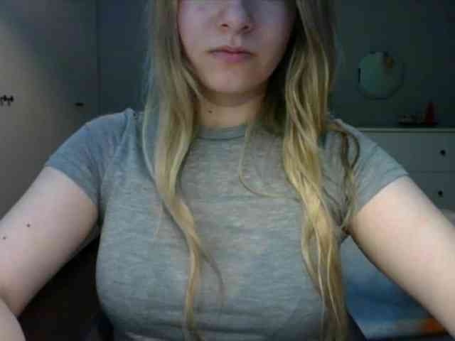 RosieJune webcam