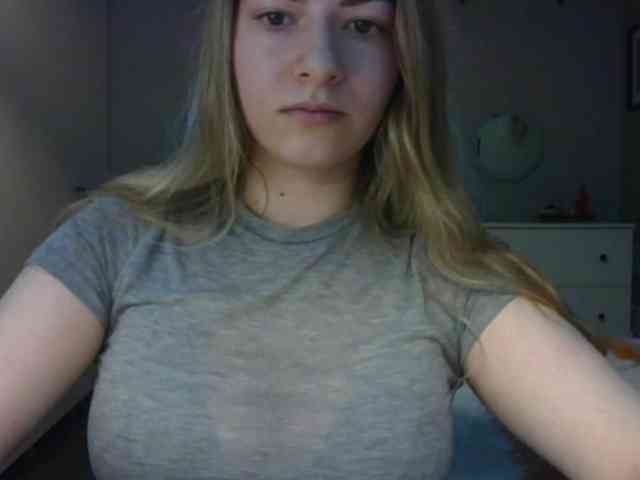 RosieJune webcam