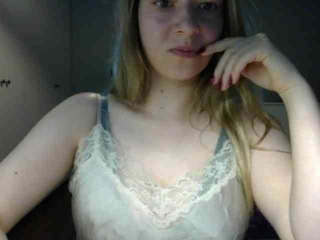 RosieJune webcam