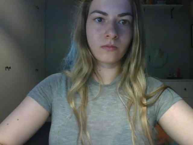 RosieJune webcam