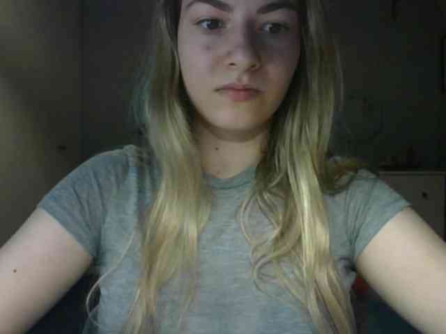 RosieJune webcam