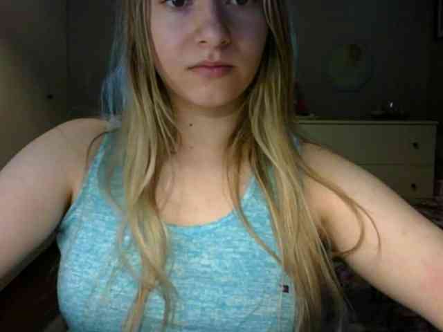 RosieJune webcam