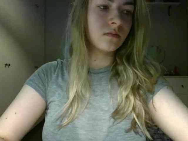 RosieJune webcam
