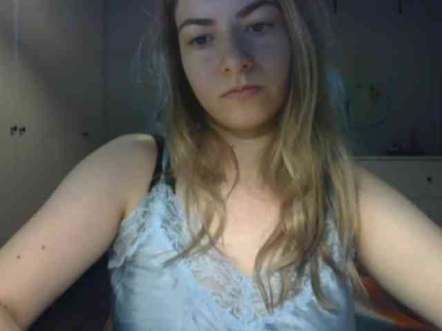 RosieJune webcam