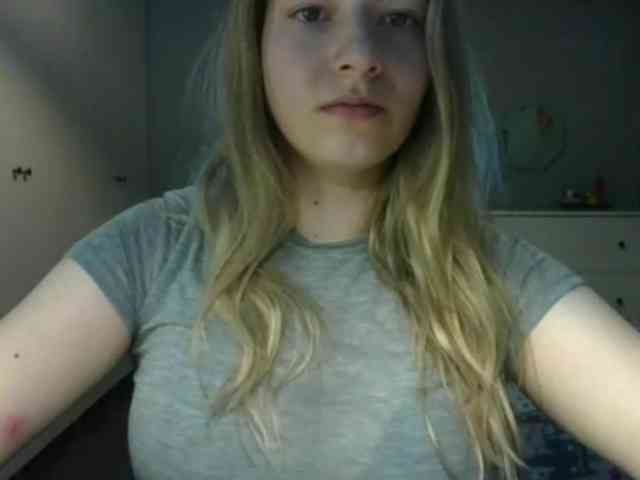 RosieJune webcam