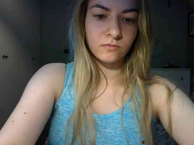 RosieJune webcam