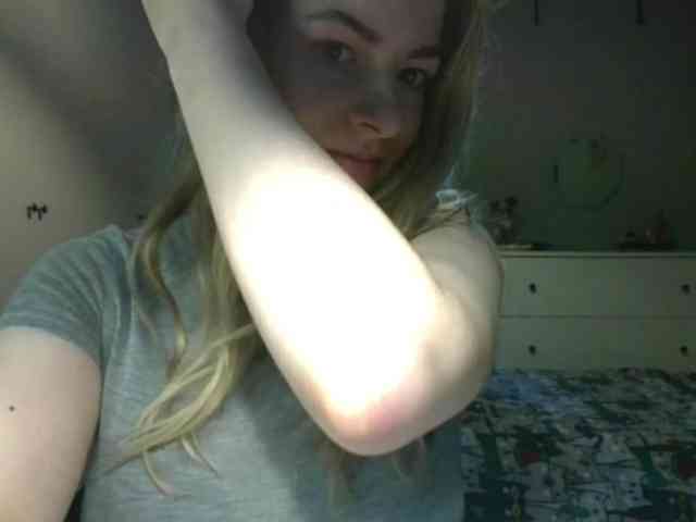 RosieJune webcam