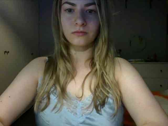 RosieJune webcam