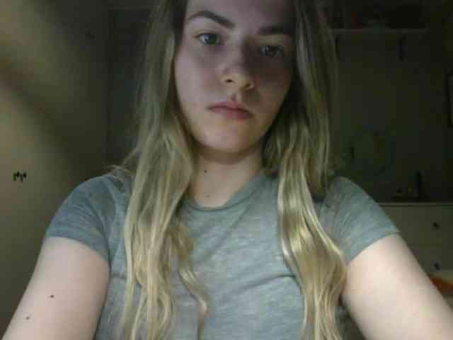 RosieJune webcam