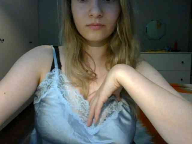 RosieJune webcam