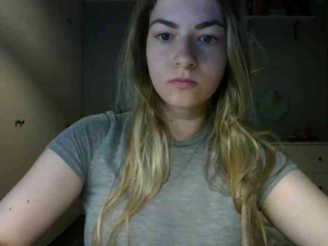RosieJune webcam