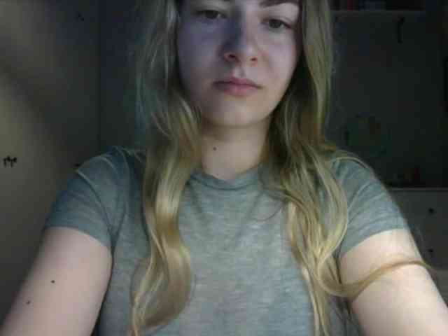 RosieJune webcam